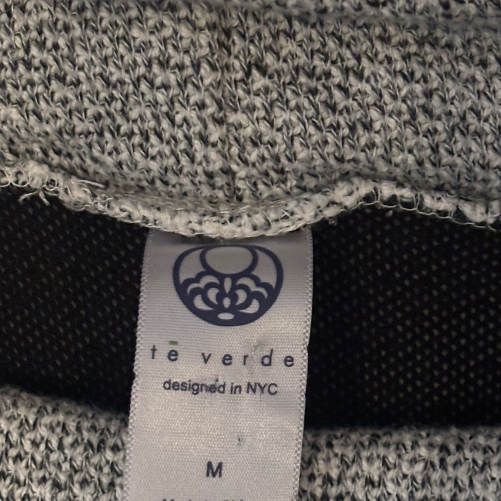 Te Verde cowl neck knit athletic vest Size Medium. Great condition! - Picture 7 of 16